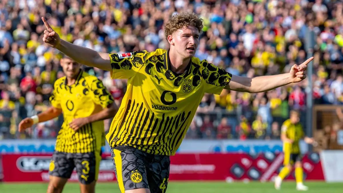 Elias Benkara in action as transfer interest grows from Feyenoord and Anderlecht