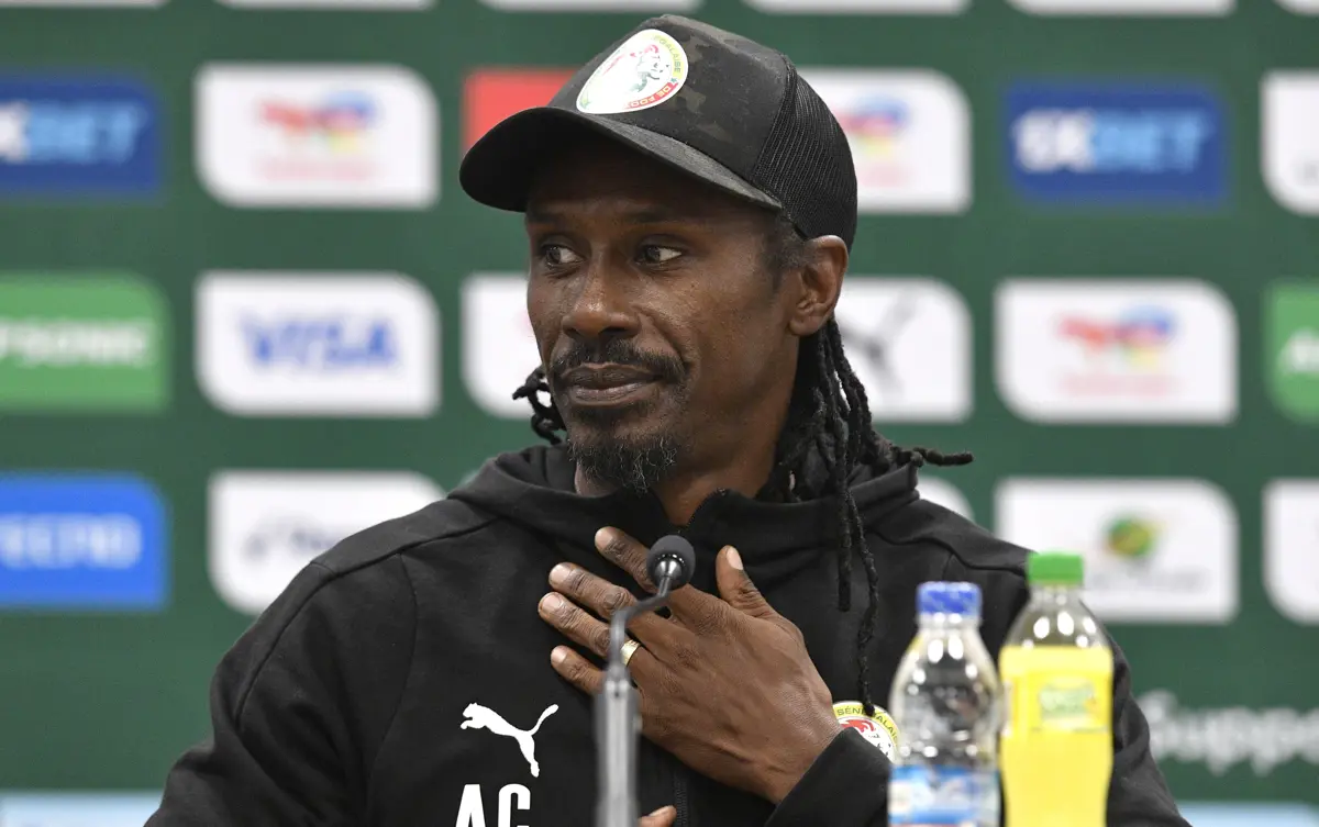 Aliou Cissé- Angola