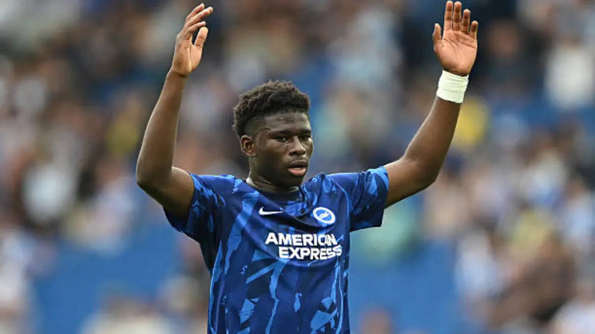 carlos-manutd-linked carlos-manutd-linked