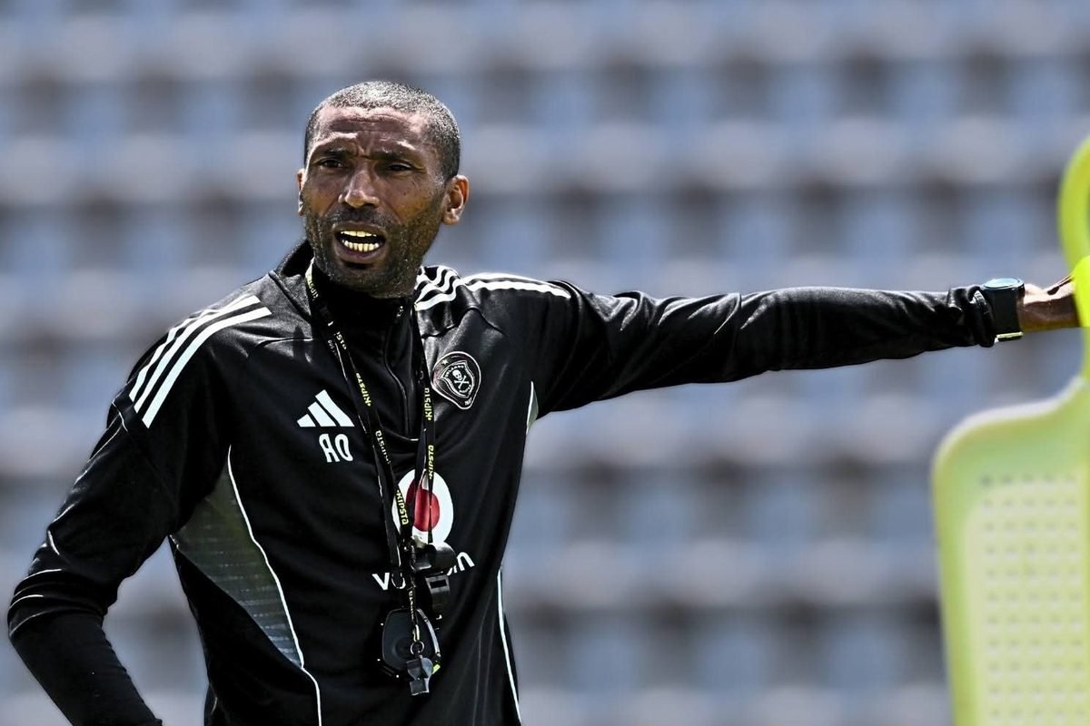Orlando pIRATES-ARSENAL-CITY