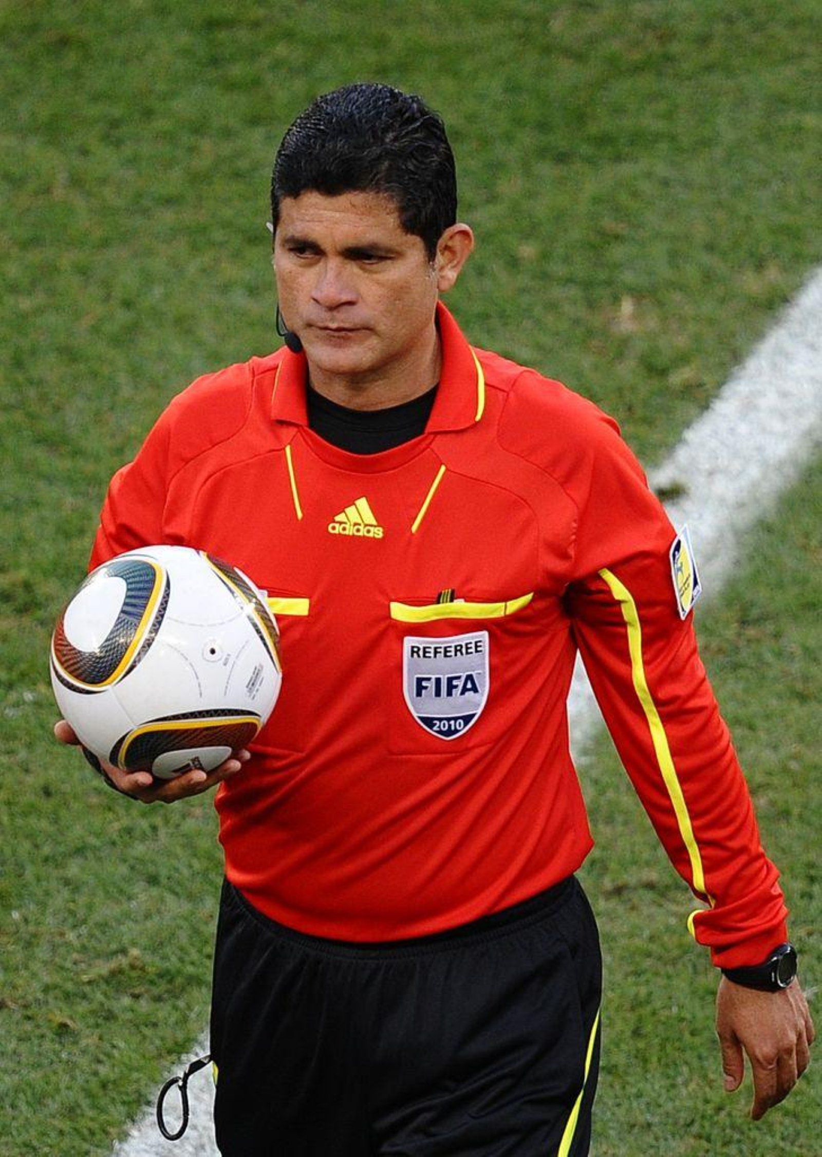 Oscar Ruiz leaves referee decisions to Egyptian assistants before season finale Oscar Ruiz leaves referee decisions to Egyptian assistants before season finale