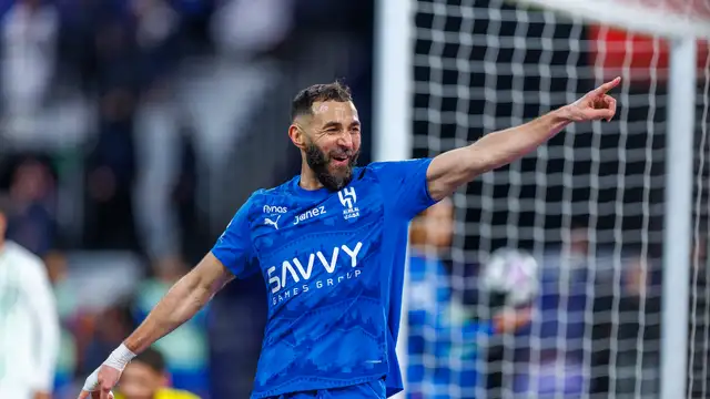 Benzema mocks journalist after being left out of top 20 strikers list Benzema mocks journalist after being left out of top 20 strikers list