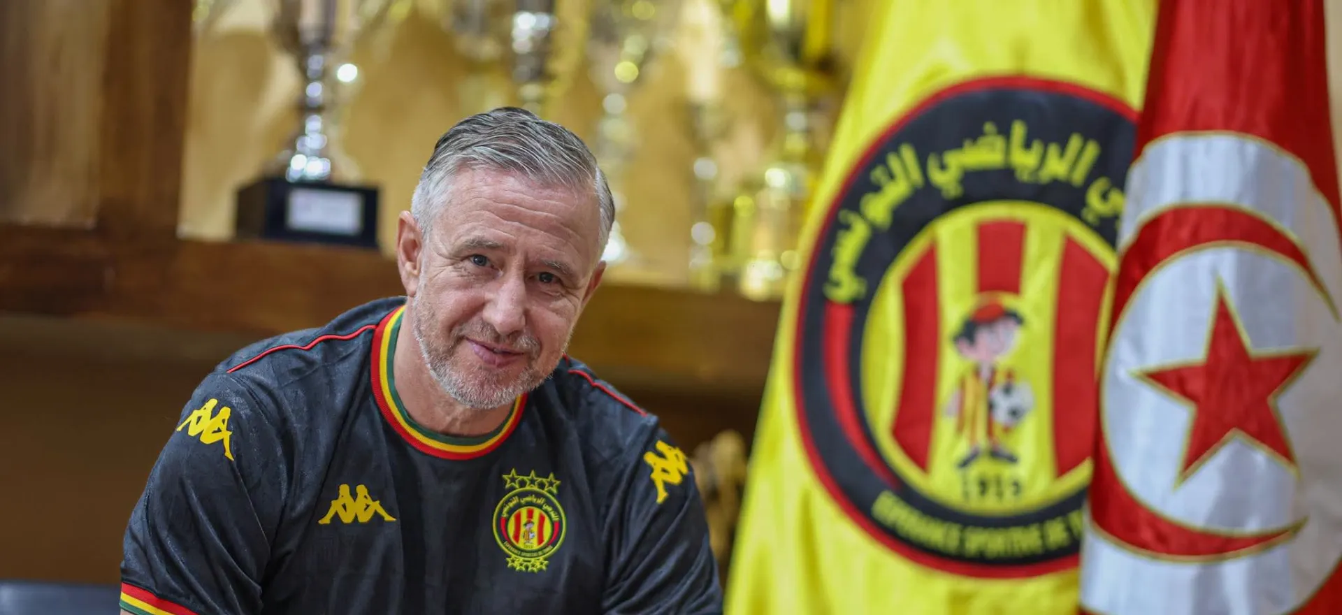 Reghecampf confirms talks over Espérance departure