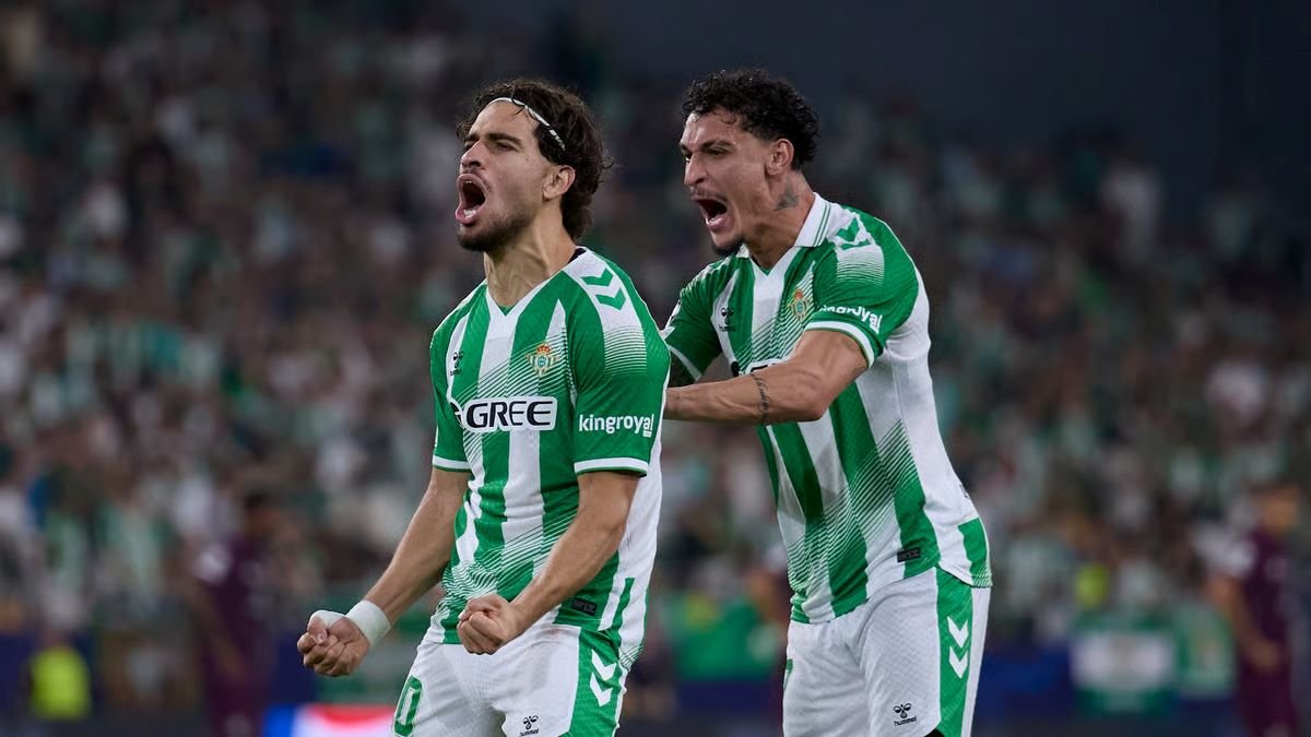 Morocco international Abde Ezzalzouli has been shortlisted for the Champions League Goal of the Round award after scoring in Real Betis’ 3-2 win over Porto.