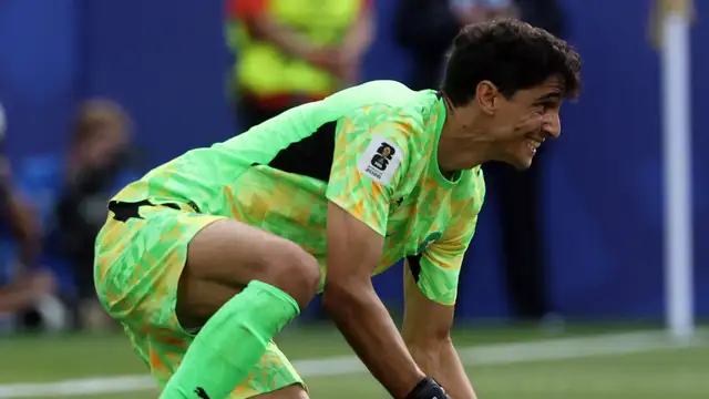Two major obstacles could prevent Yassine Bounou from leaving Al-Hilal